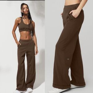 Alo Yoga high waist trouser wide leg espresso Pants XXS
